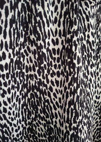 LC Waikiki Uzun Kollu Zebra Desenli Bluz