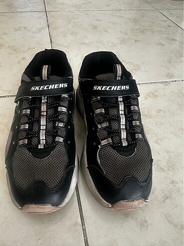 Sketchers spor ayakkabı