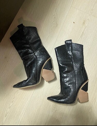 FENDİ MODEL çizme bot
