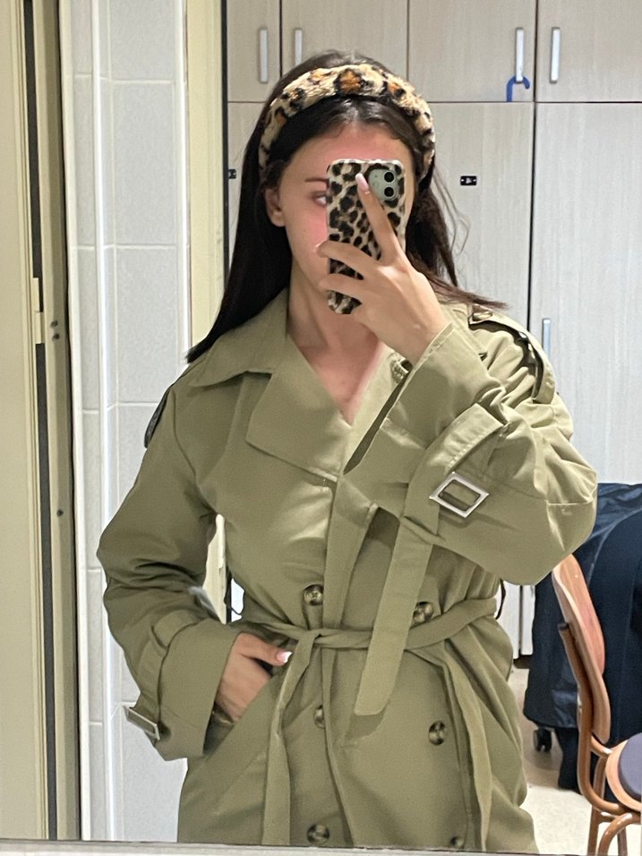 Bej Uzun Kemerli Kadın Trençkot - Görsel 3