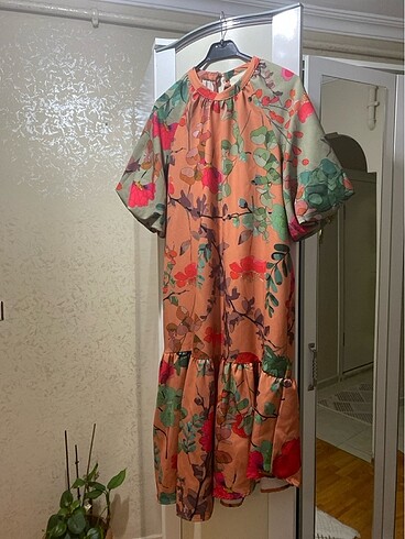 LC Waikiki Çiçek desenli elbise