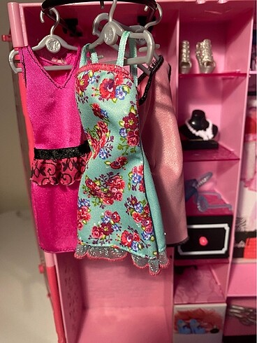 Beden BARBİENİN EVİ