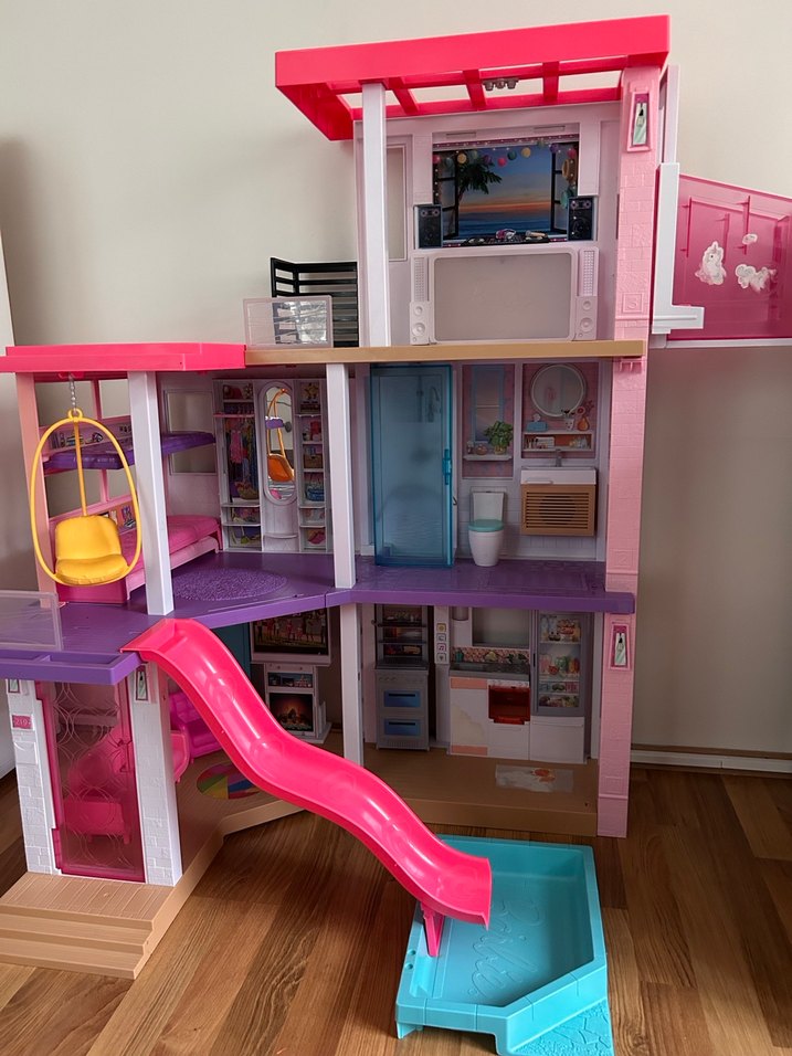 GRG 93 Barbie rüya evi - Görsel 2