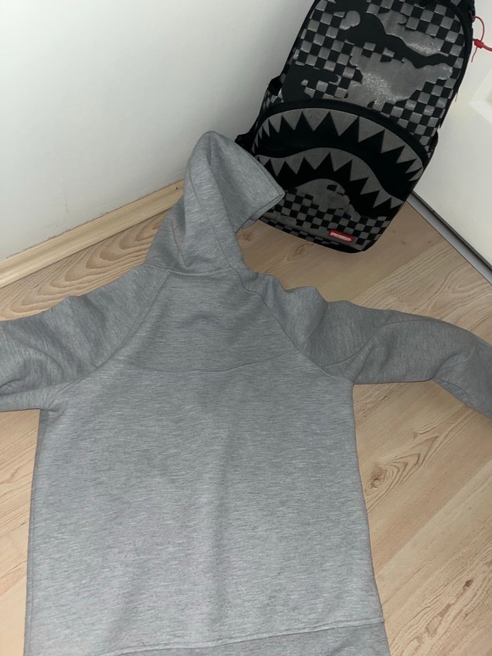 Nike Gri Tech Fleece - Görsel 4