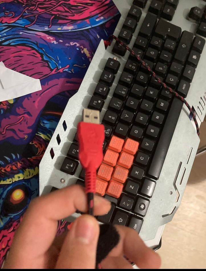 Bloody Renkli LED ışıklı oyun klavyesi - Görsel 3