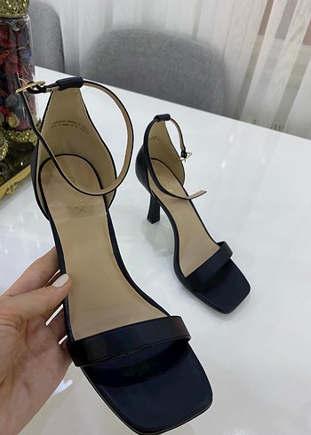 Klasik Siyah Stiletto Topuklu Kadın Sandalet - Görsel 4