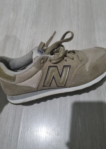 New Balance ürünü