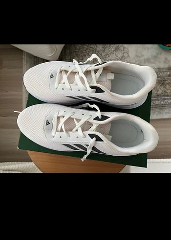 Adidas Beyaz Siyah Spor Ayakkabi
