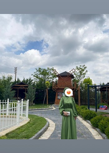 Saten Elbise