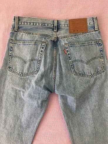 31 Beden mavi Renk orijinal levis 501 jean