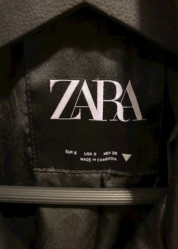 s Beden siyah Renk Zara Siyah Deri Ceket