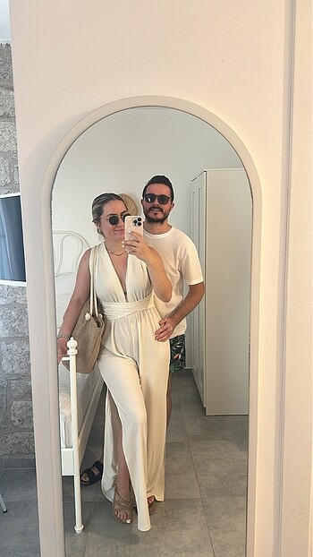 40 Beden Sırt dekolteli tulum