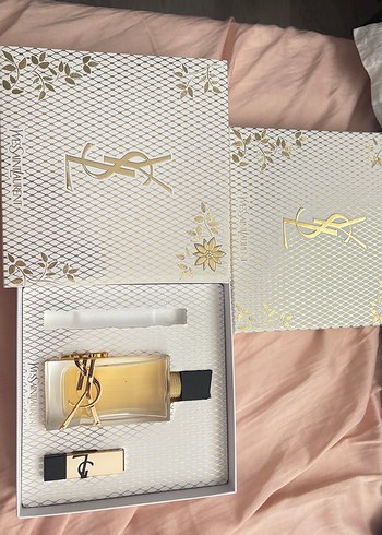 Yves Saint Laurent Kadın Parfüm Seti