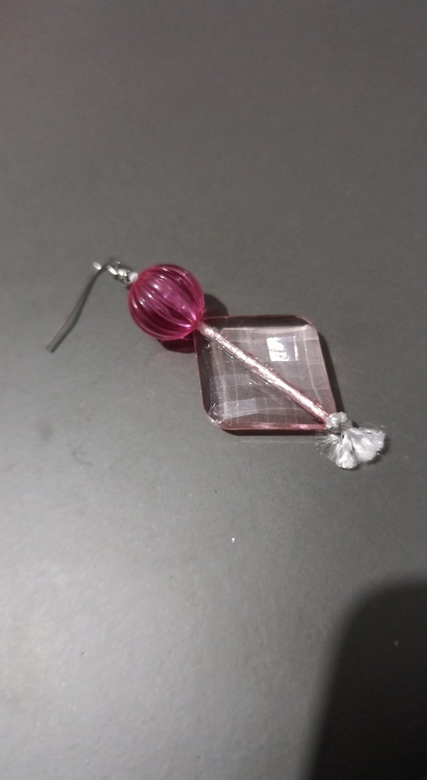 Pembe Boncuklu Midi Küpeler - Görsel 4