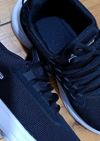 Skechers Siyah Bağcıklı Spor Ayakkabı - Görsel 3