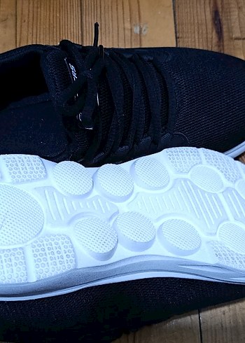 Skechers Siyah Bağcıklı Spor Ayakkabı - Görsel 4