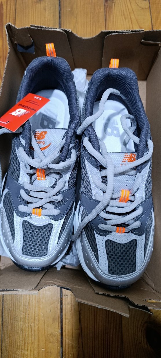 New Balance Gri Spor Kadın Sneaker - Görsel 2