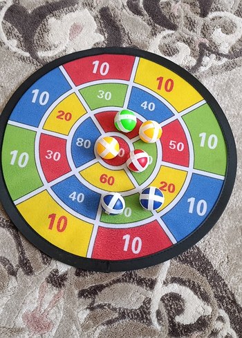 Renkli Dart Tahtası ve Topları