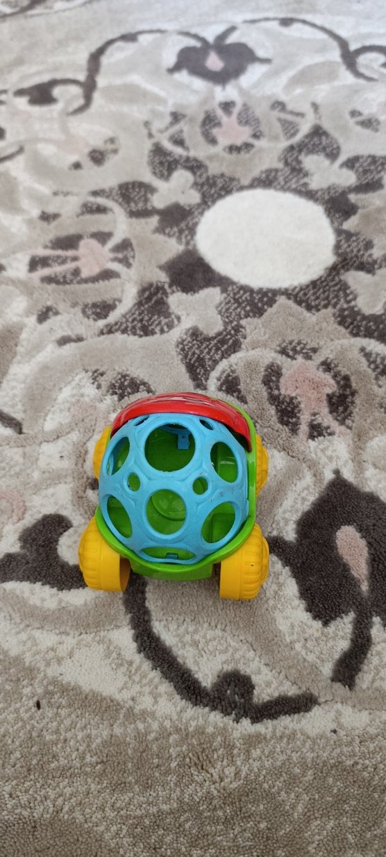 Renkli Delikli Oyuncak Araba - Görsel 2