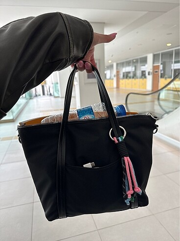 Tote bag