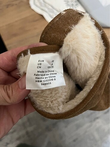 22 Beden kahverengi Renk H&M Ugg