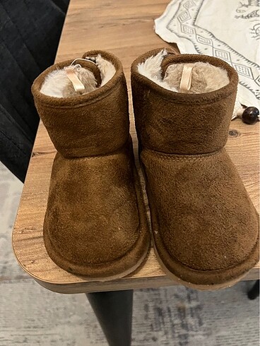 22 Beden H&M Ugg