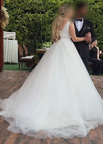 Gelinlik SATILIK GELİNLİK Prenses Model, Zarif ve Işıltılı