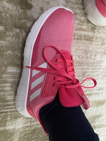 Adidas spor ayakkabı