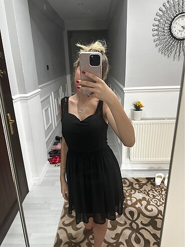siyah tül elbise