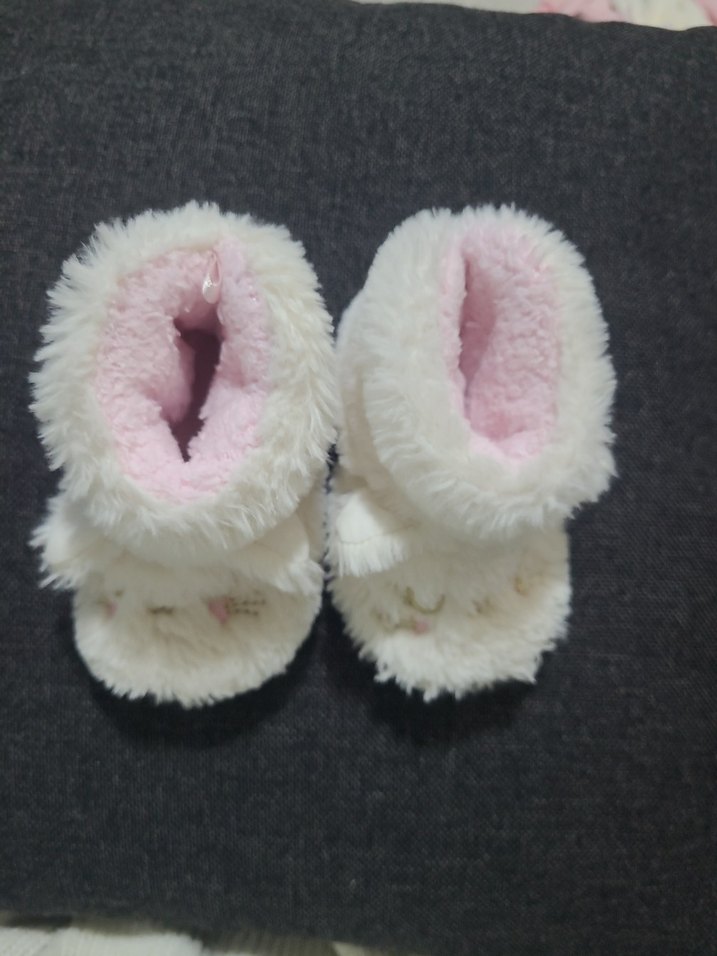 Kız Çocuk Beyaz Kürklü Panduf - Görsel 2