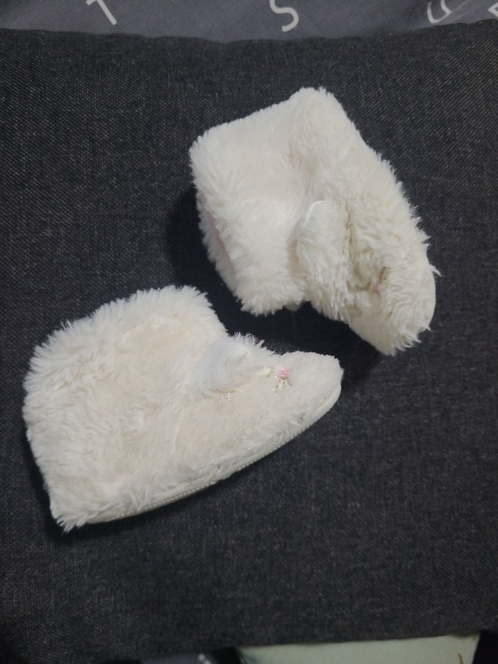 Kız Çocuk Beyaz Kürklü Panduf - Görsel 4