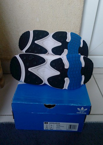 36 Beden Beyaz Bağcıklı Adidas Kadın Spor Ayakkabı