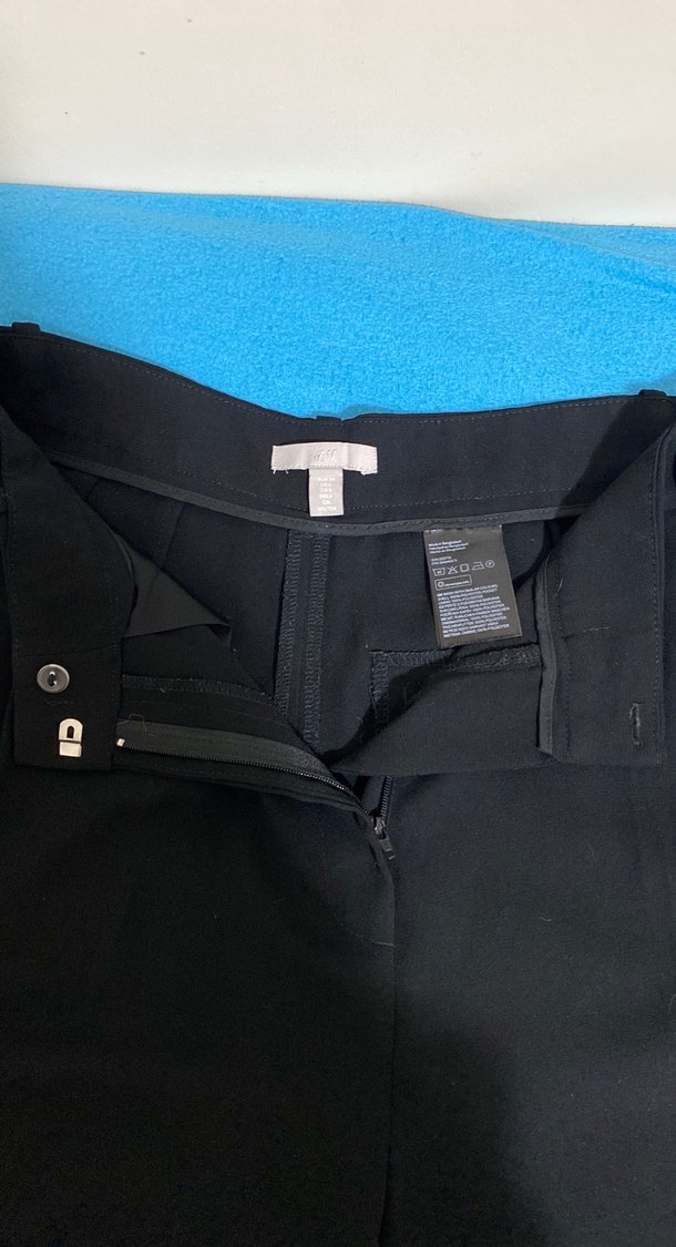 Siyah Rahat Kesim Midi Bermuda Şort - Görsel 3