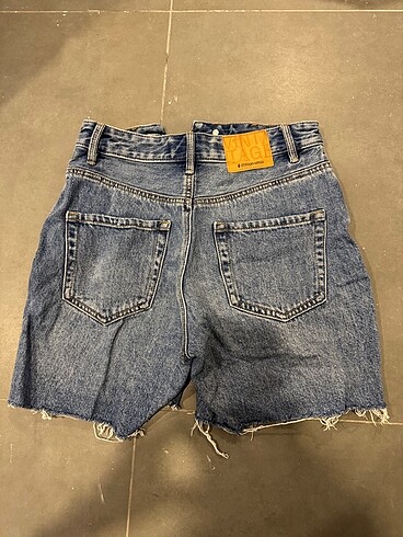 Stradivarius Kot Şort