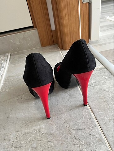 Topuklu ayakkabı - Görsel 3