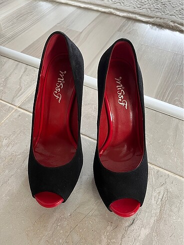 Topuklu ayakkabı - Görsel 4