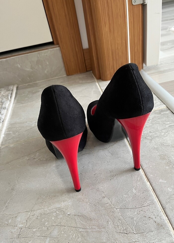 Topuklu ayakkabı - Görsel 3