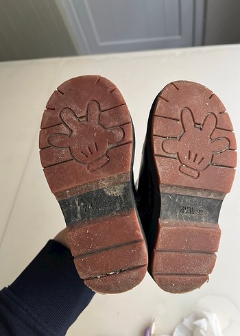 Kız Çocuk Siyah Lastik Tokalı Goth Bot - Görsel 4