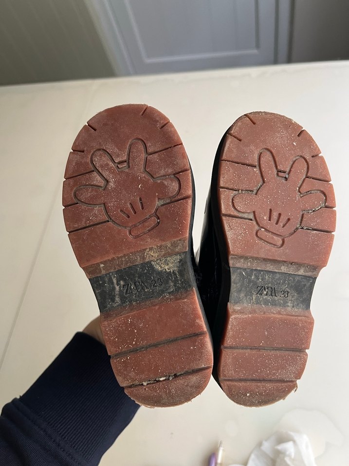 Kız Çocuk Siyah Lastik Tokalı Goth Bot - Görsel 4