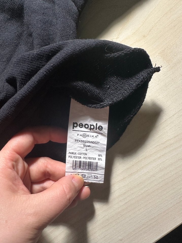 Siyah Kapüşonlu Crop Kadın Sweatshirt - Görsel 4