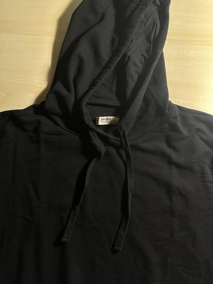 Siyah Kapüşonlu Crop Kadın Sweatshirt - Görsel 3