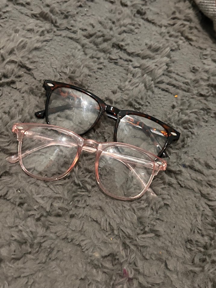 Pembe gözlük - Görsel 2