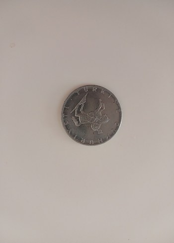 1974 yılı 5 lira madeni para
