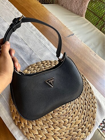 Guess Guess meridian çanta
