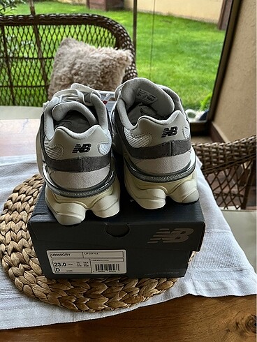 37,5 Beden New balance 9060