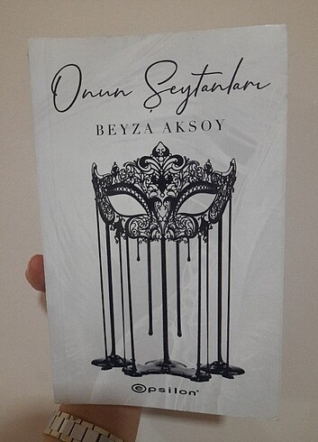 Beyza Aksoy - Onun Şeytanları