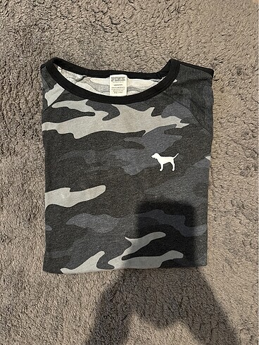 Victoria Secret Tshirt