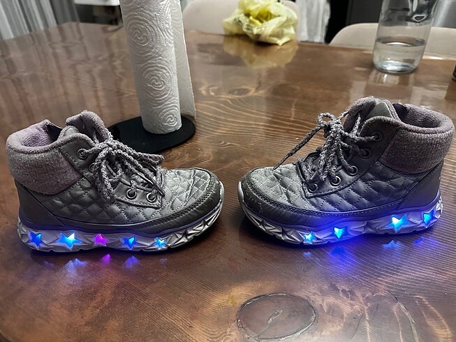 Skechers ışıklı ayakkabı