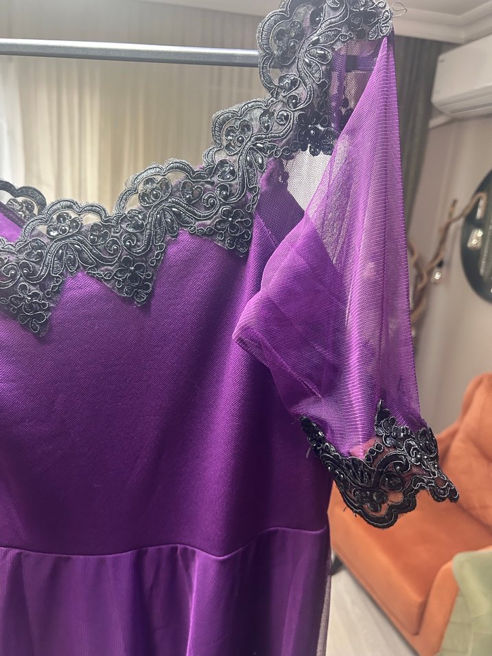 Mor dantel detay elbise - Görsel 2