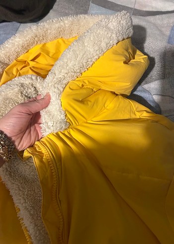 Sarı Kürklü Kadın Kışlık Mont - Görsel 4